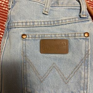 Women’s wranglers